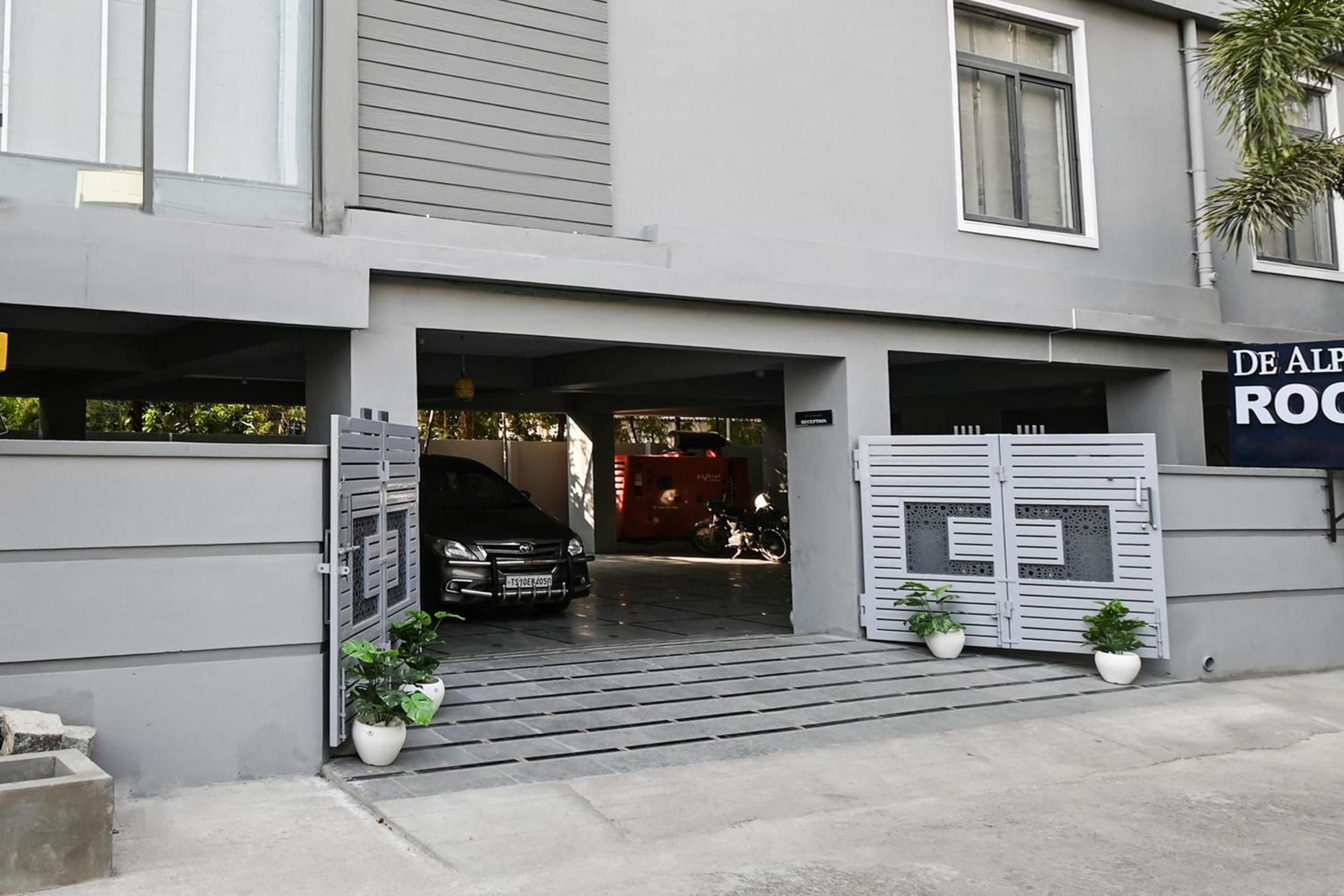 Super Townhouse De Alphabet Karmanghat Hajdarábád Exteriér fotografie