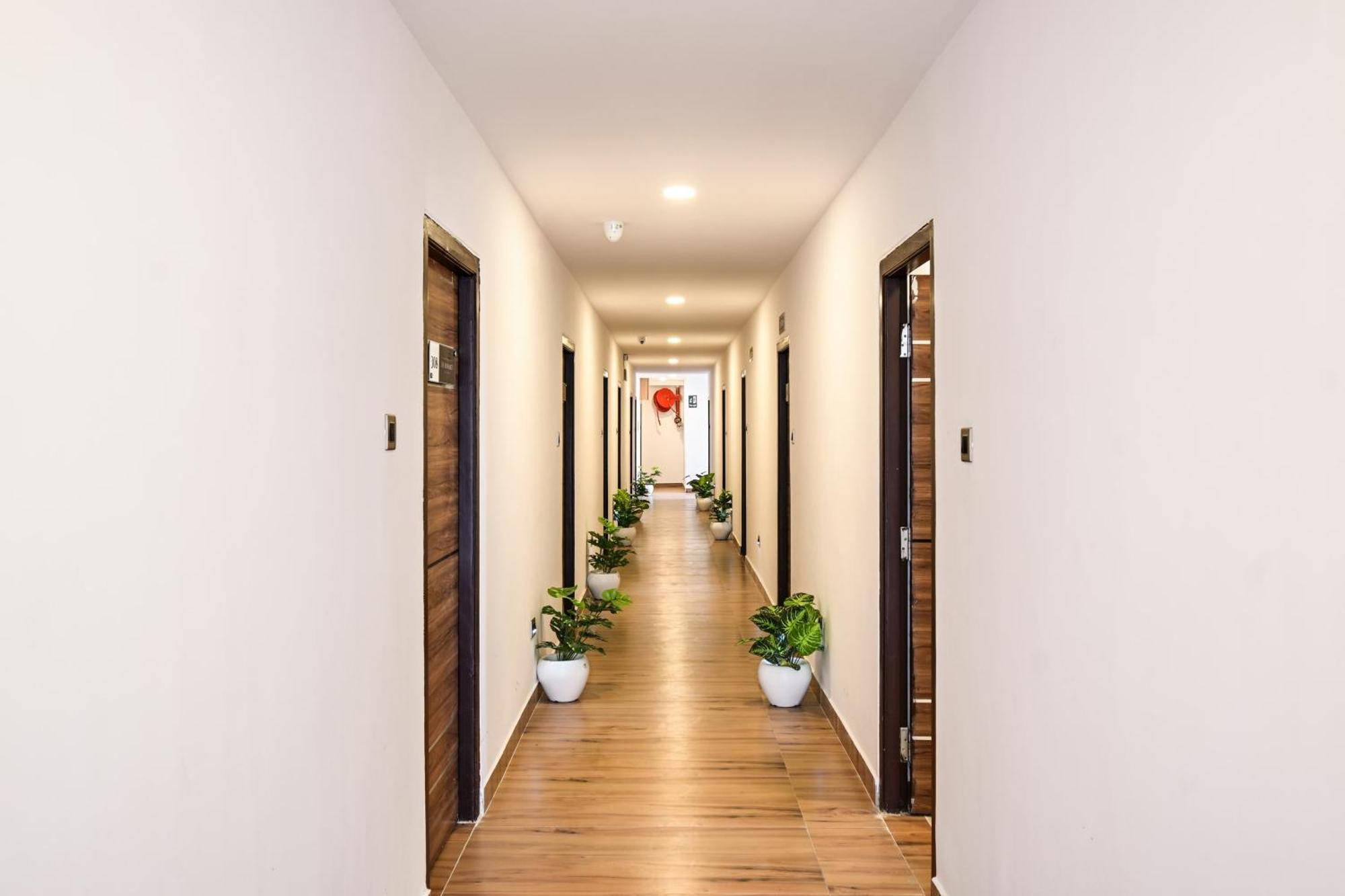Super Townhouse De Alphabet Karmanghat Hajdarábád Exteriér fotografie